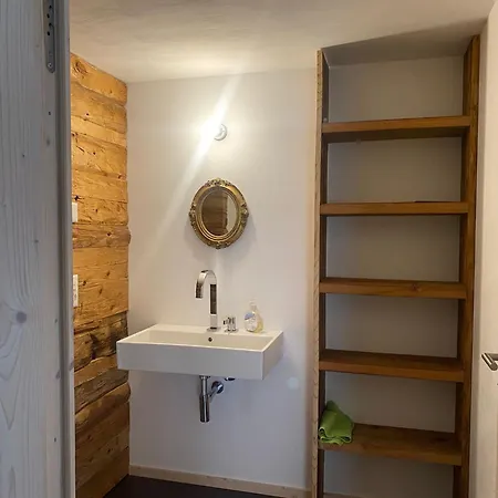 Im Oekohaus In Susch